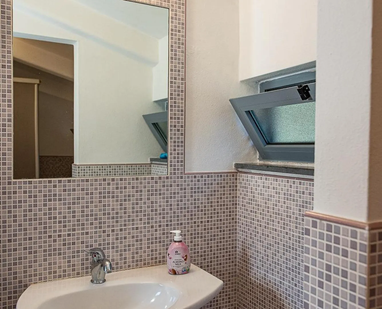 Holiday home Le Casine Lazzareschi Italy